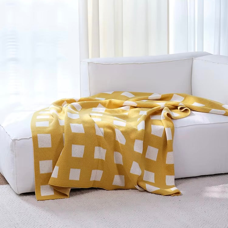 Lattice Geometric Throw