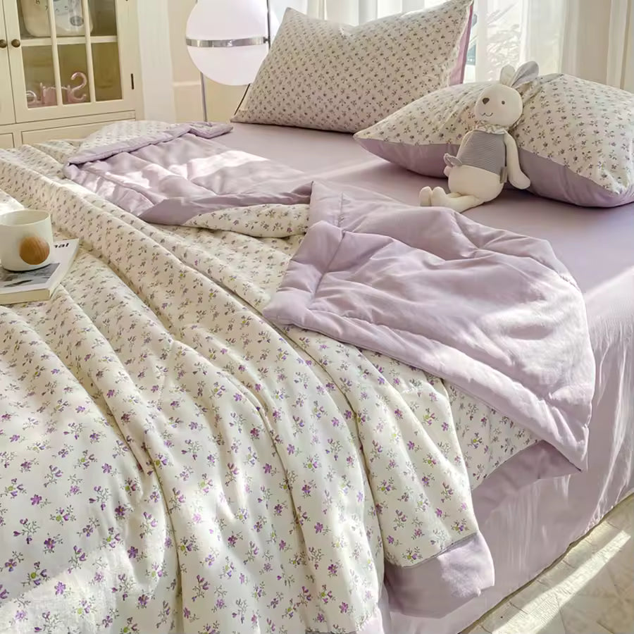 Purple Floral Breathable Quilt
