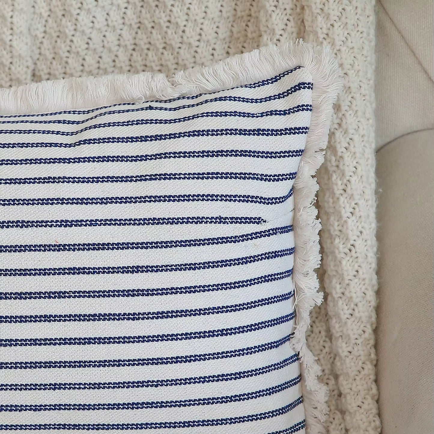 Small Stripe Woven Cushion Cover