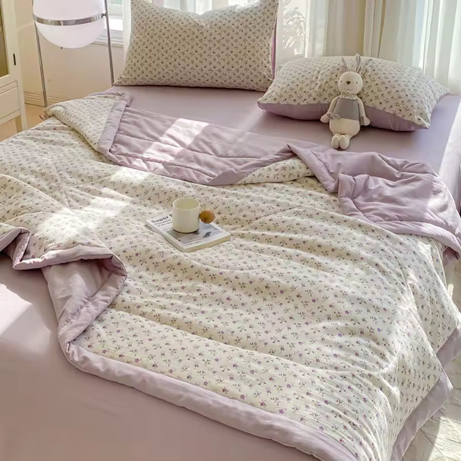 Purple Floral Breathable Quilt