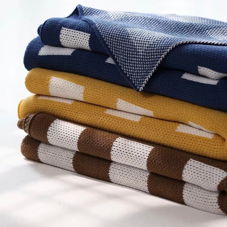Lattice Geometric Throw